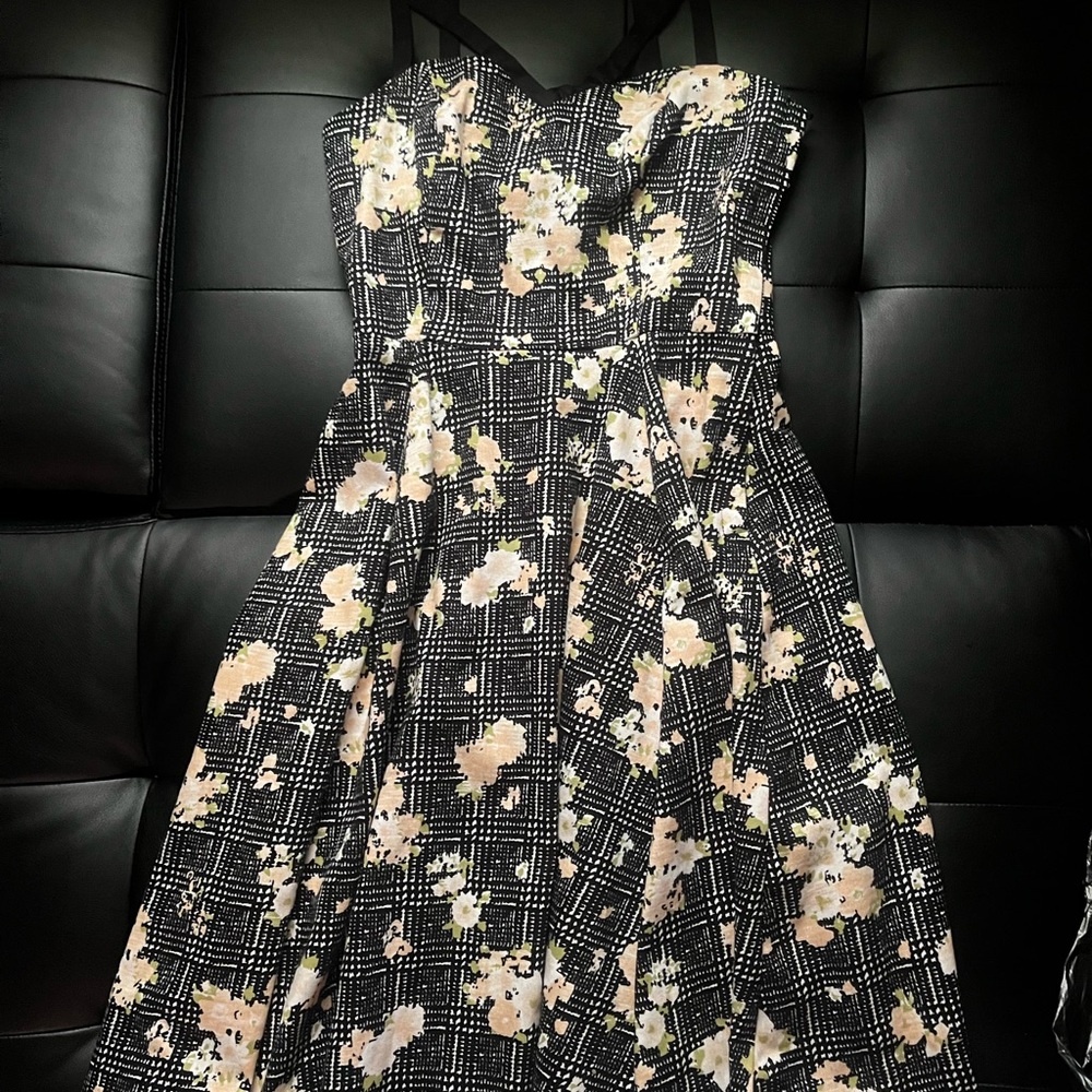 Elegant Black and Cream Floral Midi Dress